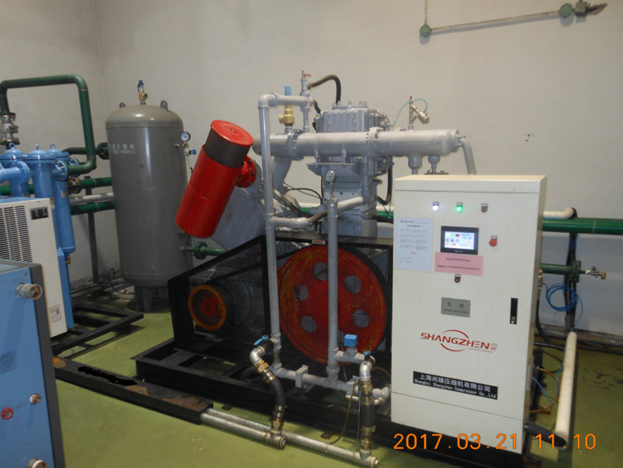 PET water-cooled oil-free air compressor station